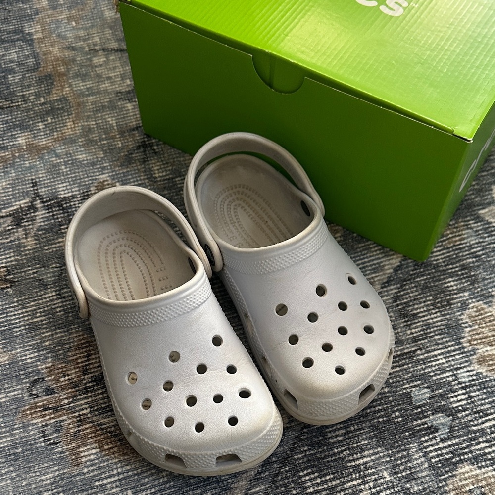 CROCS Kids Light Lavender/blue Sandals size 1/2